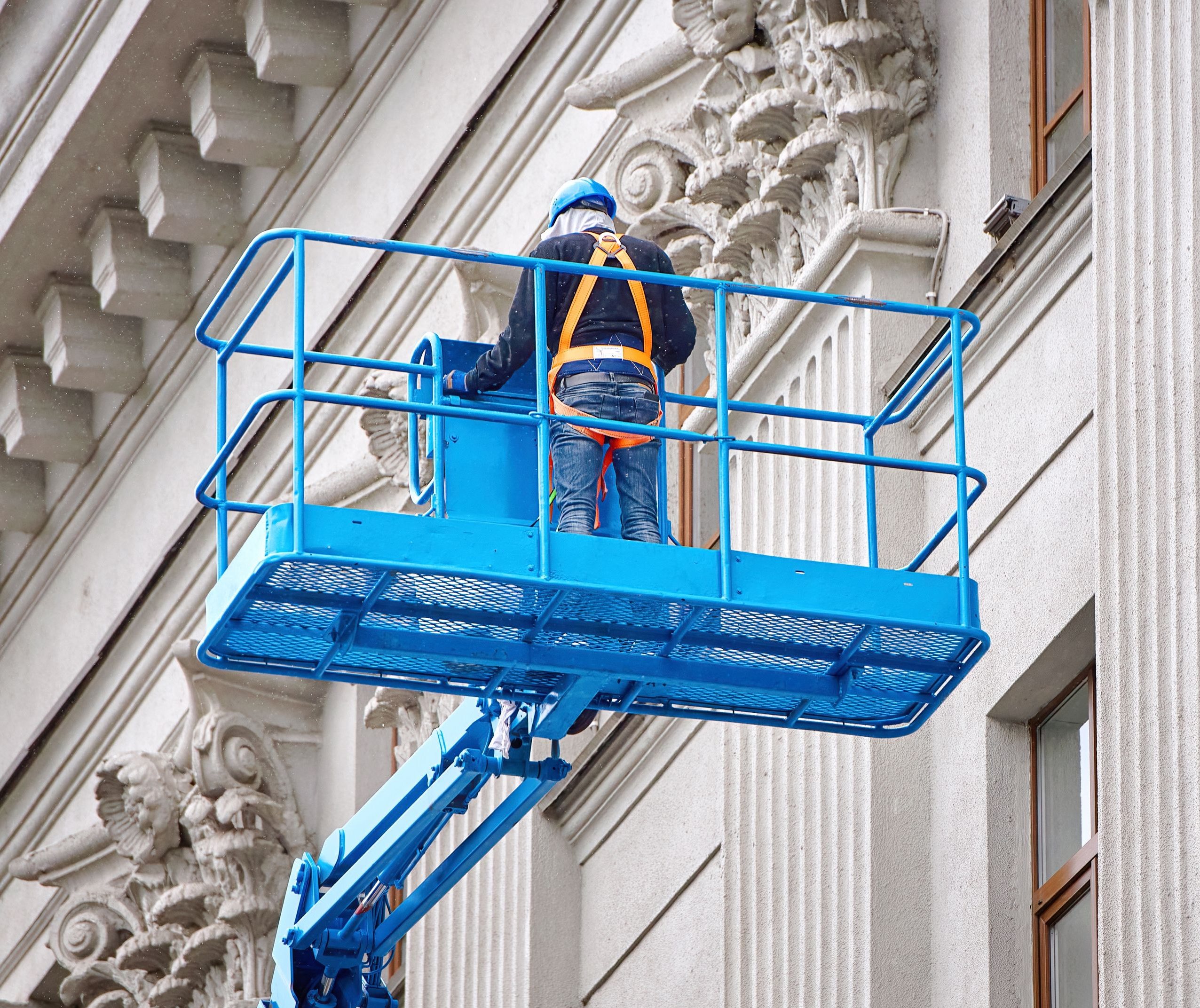 aerial lift safety painting at heights